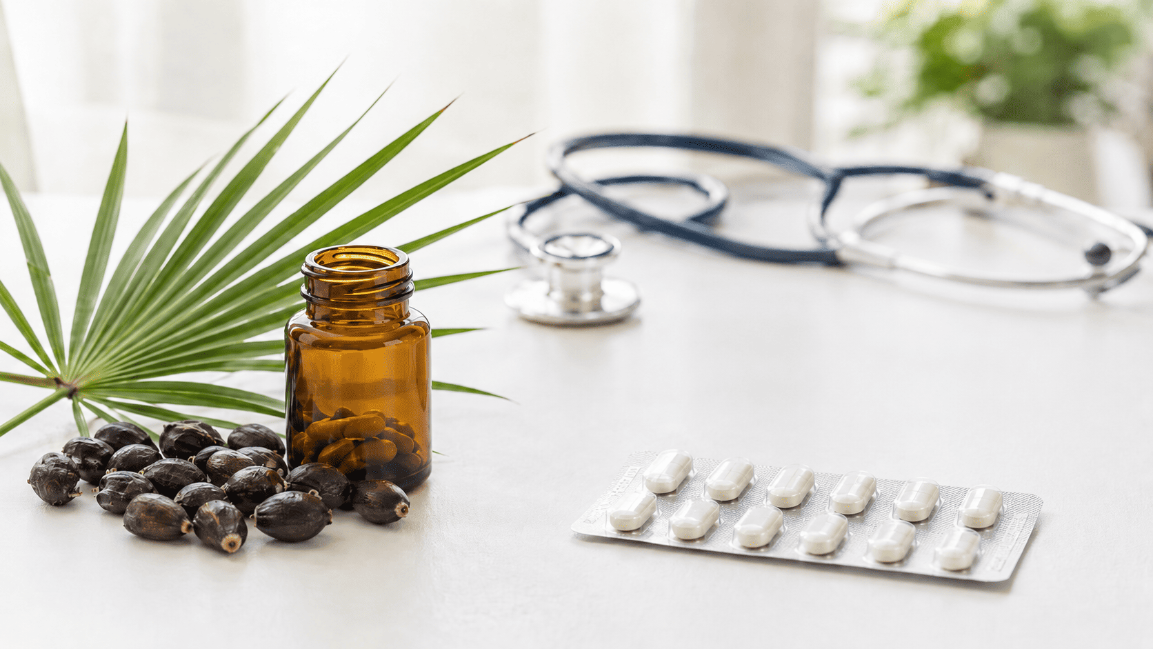 Saw palmetto vs finastéride : que choisir pour la prostate ?